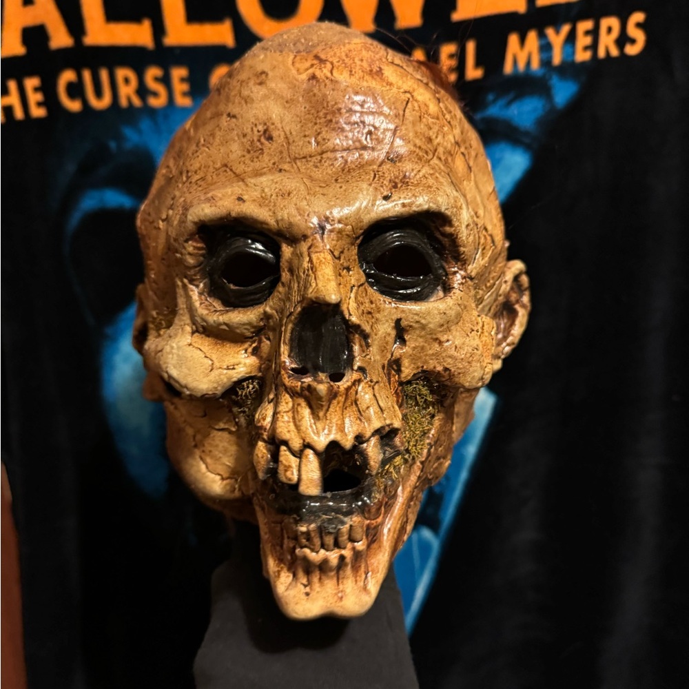 Spirit Halloween Zombie Skull Mask Rare Flesh Eating Don Post Decor Decoration